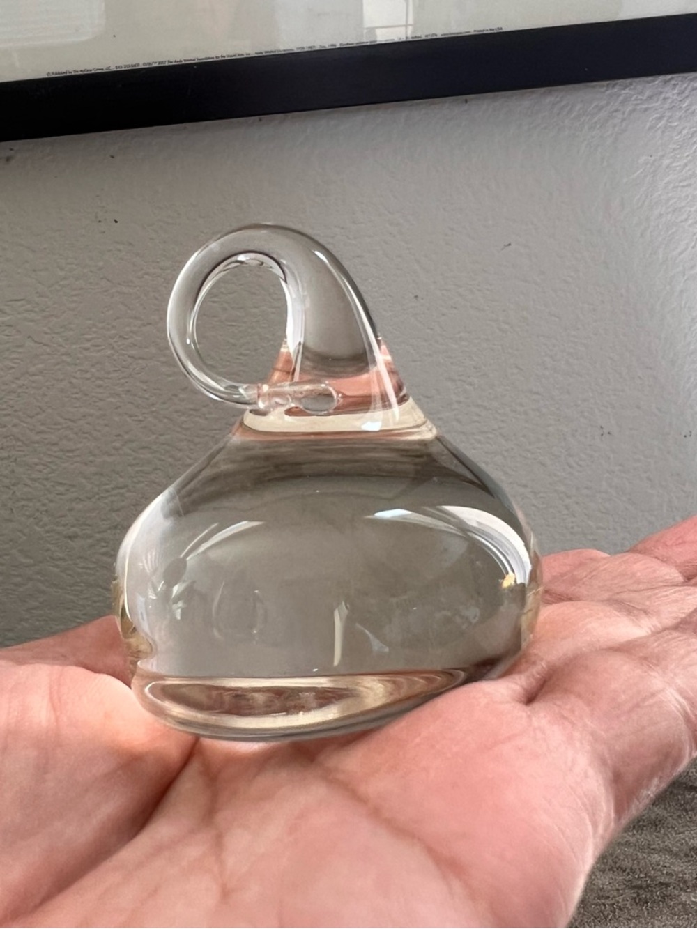 Blown Art Glass Hershey KISS etched collectible paperweight